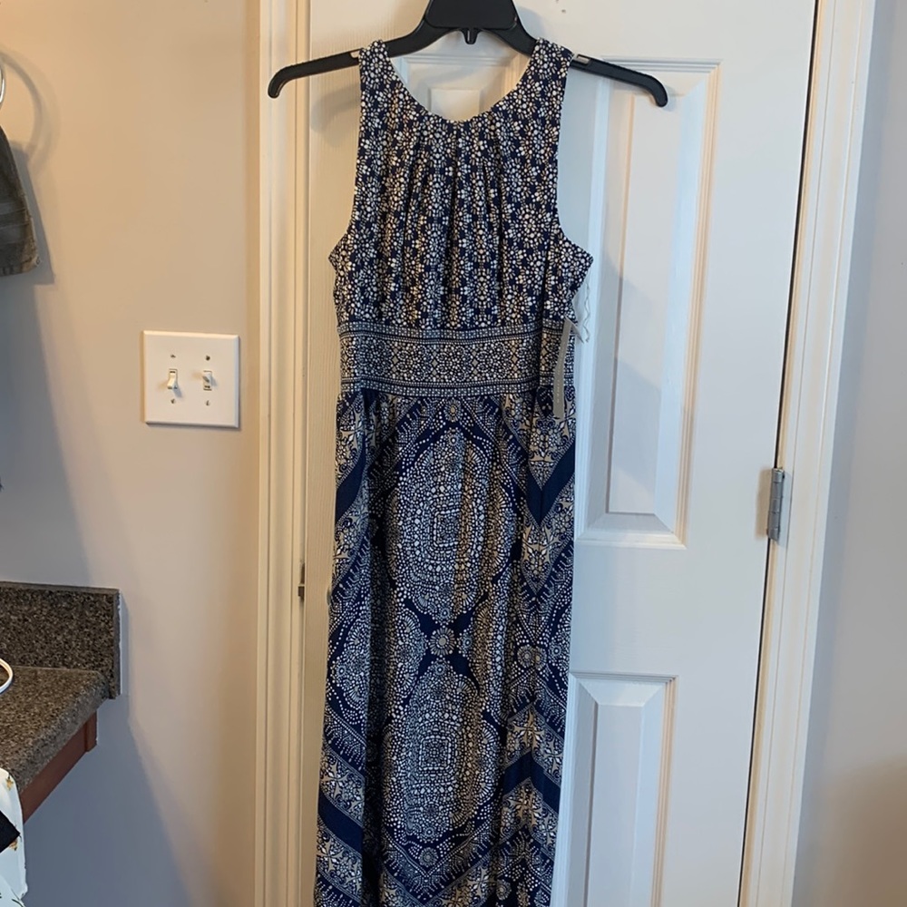 Size 8 maxi dress with tags still on